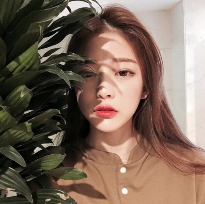 4 cô nàng Ulzzang xinh đẹp, phong cách cực "hot" ở Hàn Quốc