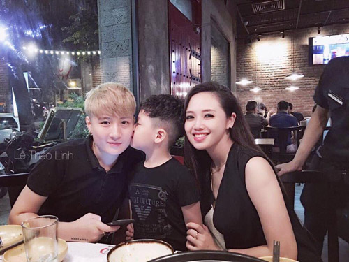 Ngọc Trang hạnh phúc bên con trai và người tình đồng tính