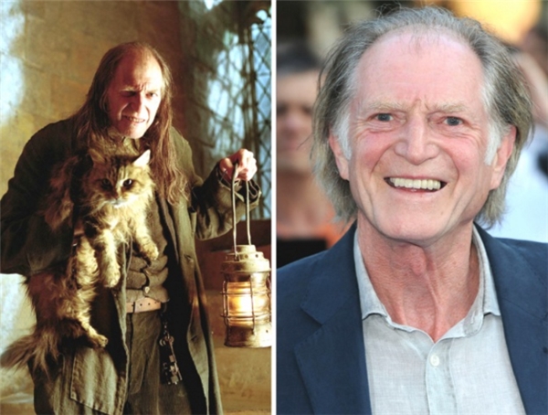 Argus Filch - giám thị của trường Hogwarts là một lão già cáu kỉnh mang trong người dòng máu Squib, sau Harry Potter, sự nghiệp của ông nghiêng về mảng truyền hình nhiều hơn là điện ảnh.