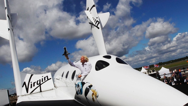 Bạn có thể kết nối Internet ở ngoài rìa không gian Trái Đất trên con tàu VirginGalactic SpaceShipTwo.