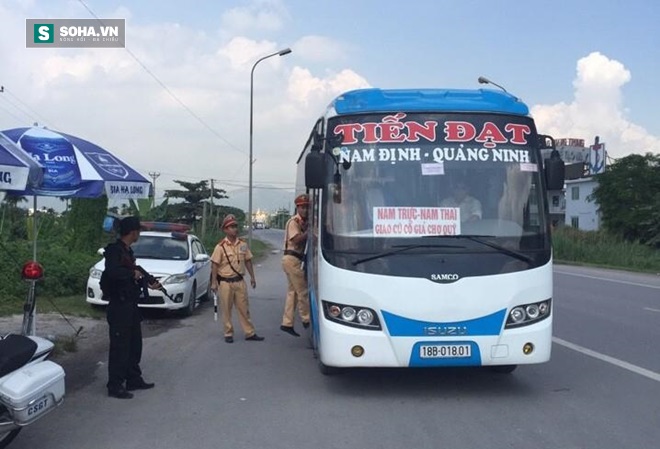 Phòng Cảnh sát giao thông tỉnh Quảng Ninh lập 3 chốt chủ lực được đặt tại cầu Đá Bạc (quốc lộ 10), khu vực cổng chùa Trình (quốc lộ 18) và trạm thu phí Đại Yên (quốc lộ 18) để truy tìm nghi can gây ra vụ thảm án