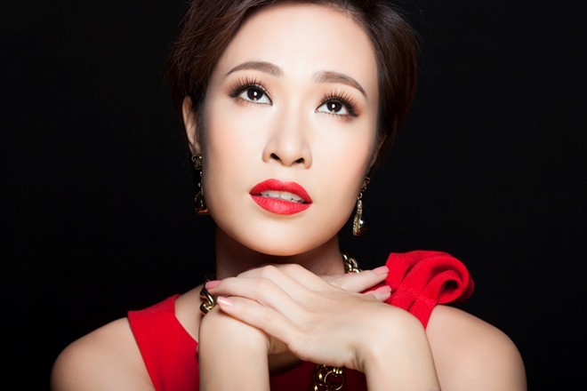 Uyên Linh là một trong những biểu tưởng âm nhạc không chỉ của Vietnam Idol mà còn của các cuộc thi ca hát trên truyền hình
