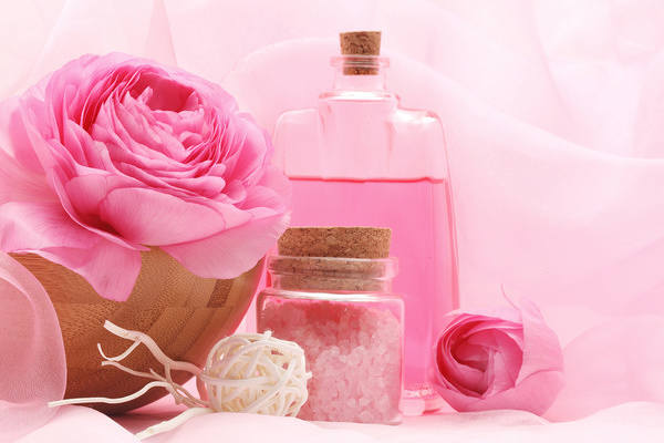 pink_spa_background_with_roses