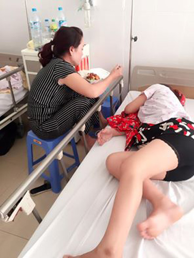 Hình ảnh Nam Nguyễn chia sẻ trên FB về chuyện mẹ mình chăm vợ khi vợ bị ốm nghén hút gần 2 chục nghìn 'like