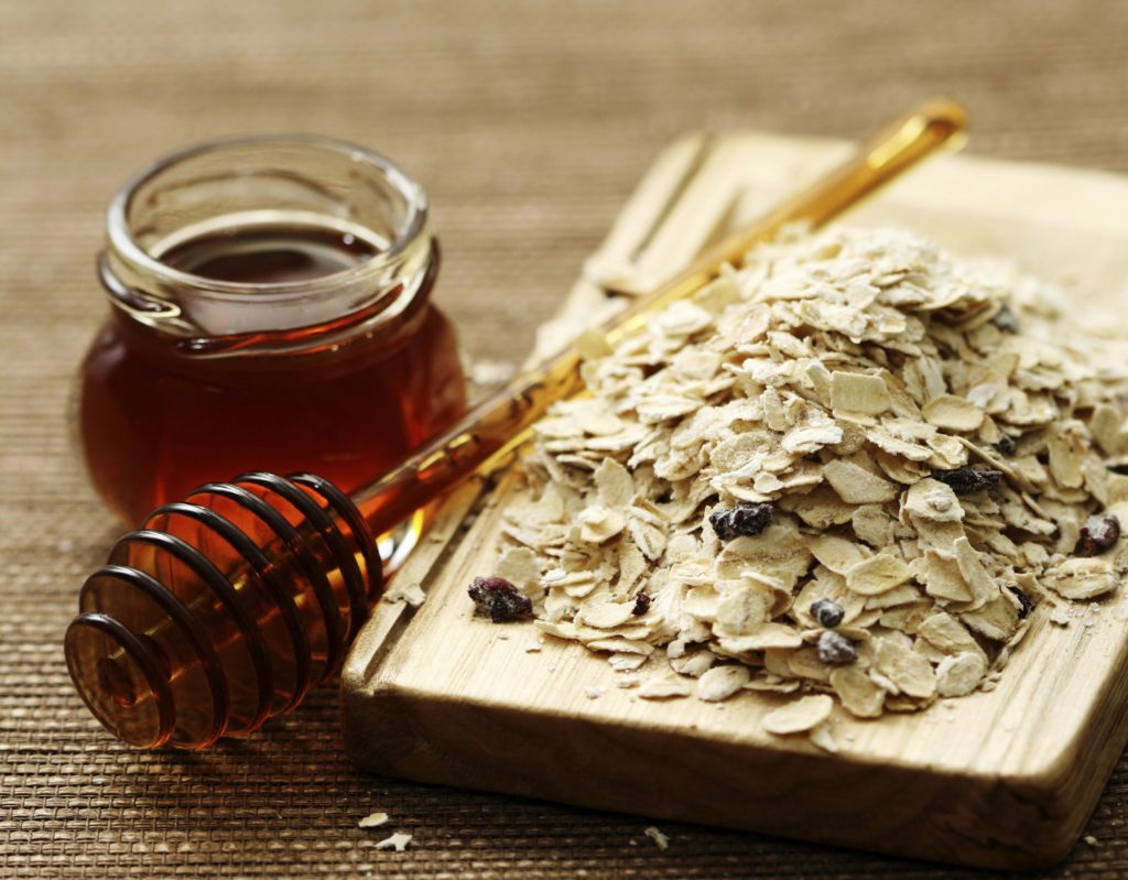 oatmeal and honey - beauty treatment