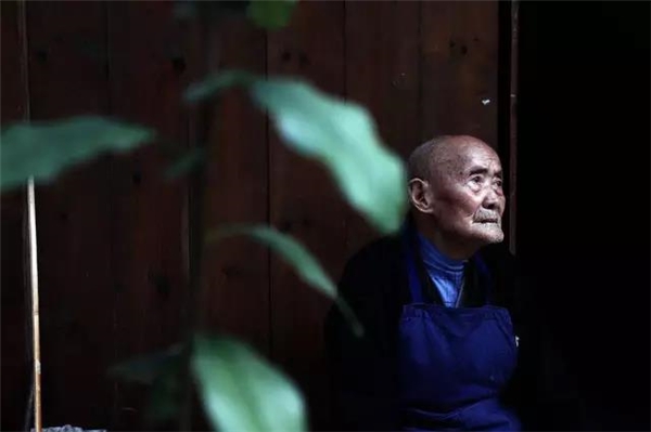 Cụ Xi Wencai 93 tuổi. 