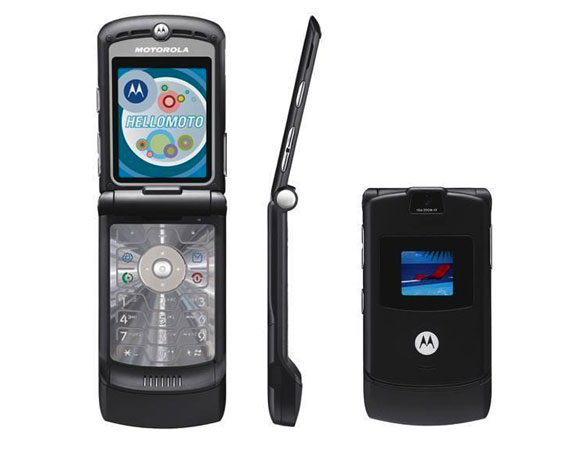 Ra mắt năm 2004, Motorola V3 đã bán được 130 triệu máy, xếp ở vị trí số 10.