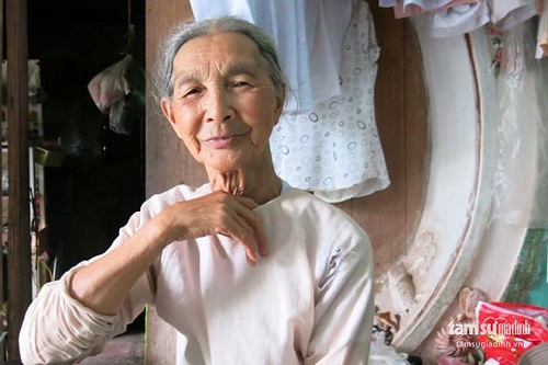 Bà Đinh Thị Minh bị chứng huyết áp cao hành hạ trong nhiều năm liền 