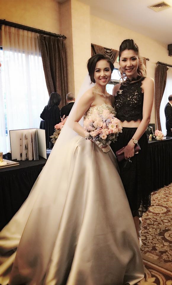 Cựu người mẫu Ngọc Quyên cũng vừa chia sẻ hình ảnh đi dự tiệc cưới của Đinh Ngọc Diệp và đạo diễn Victor Vũ.
