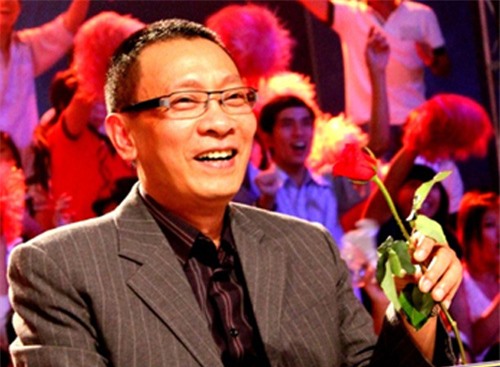 Nhà báo, MC Lại Văn Sâm vẫn trẻ trung ở tuổi U60