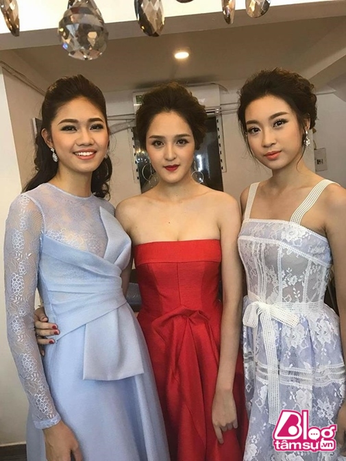 Hình ảnh hậu trường của Hoa hậu Mỹ Linh, Á hậu Thanh Tú và Á hậu Hoàng Anh.