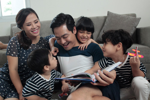 MC Phan Anh và gia đình