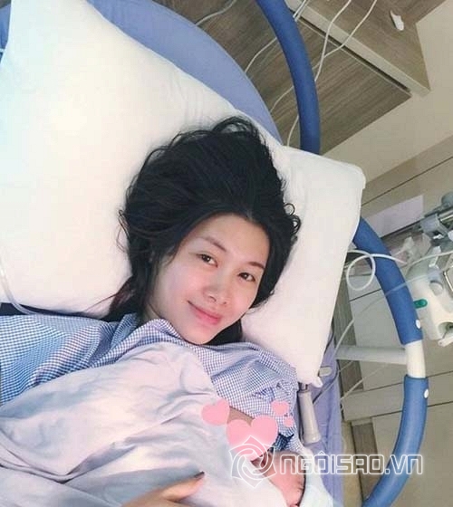 Vợ Đăng Khôi vẫn xinh đẹp khi sinh con thứ hai vào tháng 10/2015.