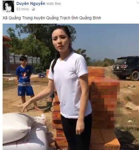 Hoa hậu Kỳ Duyên hiện đang có mặt ở Quảng Bình để mang lương thực đến cho người dân.