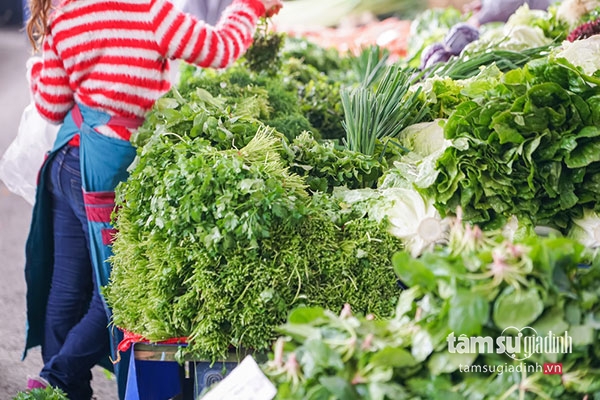 Ăn các loại rau xanh đậm trong mùa đông để tăng cường miễn dịch và khả năng chống chọi của cơ thể với các kích thích từ môi trường 