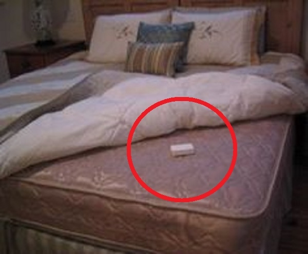 Chuyên gia khuyên bạn nên đặt xà phòng dưới ga giường