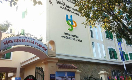 Trung tâm kĩ thuật cao đặt cạnh cổng bệnh viện Xanh Pôn