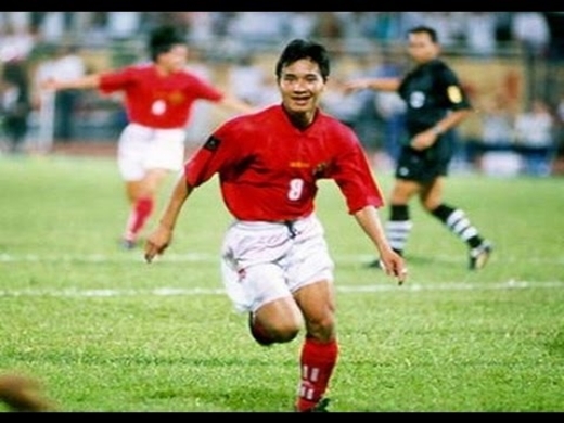 Trong sự nghiệp lừng lẫy của mình, Hồng Sơn giành gần như tất cả những thành tích mà một cầu thủ có thể mơ ước.