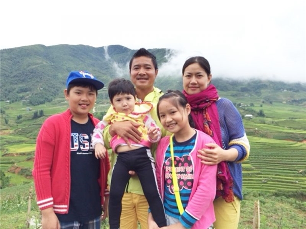 Gia đình hạnh phúc của cầu thủ Nguyễn Hồng Sơn khiến ai cũng trầm trồ, ngưỡng mộ.