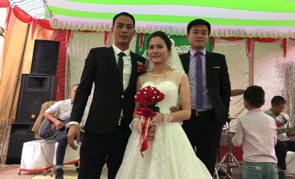 Chú rể Quang Phú và cô dâu rất xinh đẹp Tạ Thị Phương