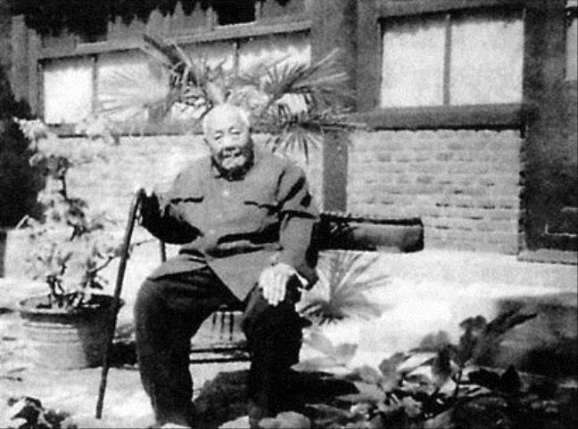 Hình ảnh hiếm hoi về quãng thời gian cuối đời của Tôn Diệu Đình - thái giám Thanh triều cuối cùng tại Trung Quốc.